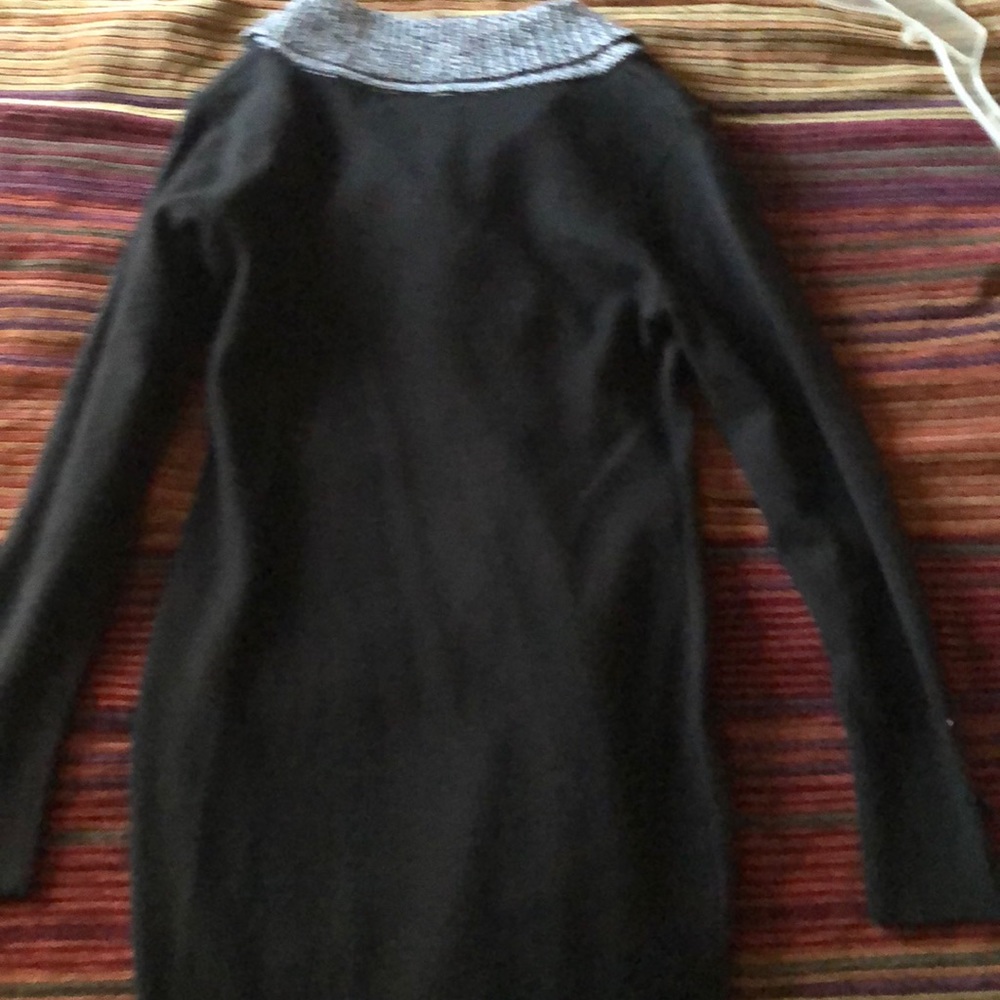 Dress - Picture 4 of 4